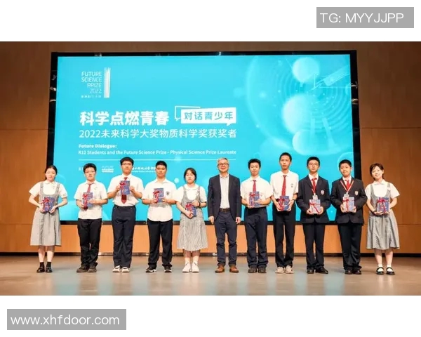 羽毛球场上的奋斗与梦想:杨军的深度人生对话与启示 羽毛球场上的奋斗与梦想:杨军的深度人生对话与启示